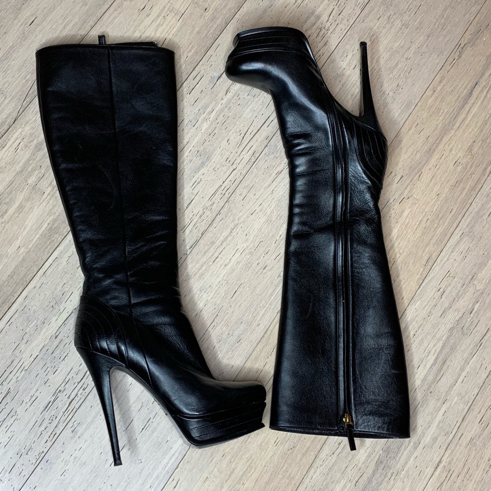 Saint Laurent Leather Boots